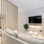 아파트 Elegante Y Luminoso En - Apto 3 By *