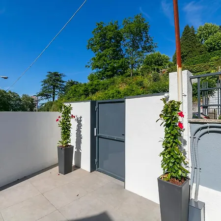 Elegante Y Luminoso En - Apto 3 By Vigo